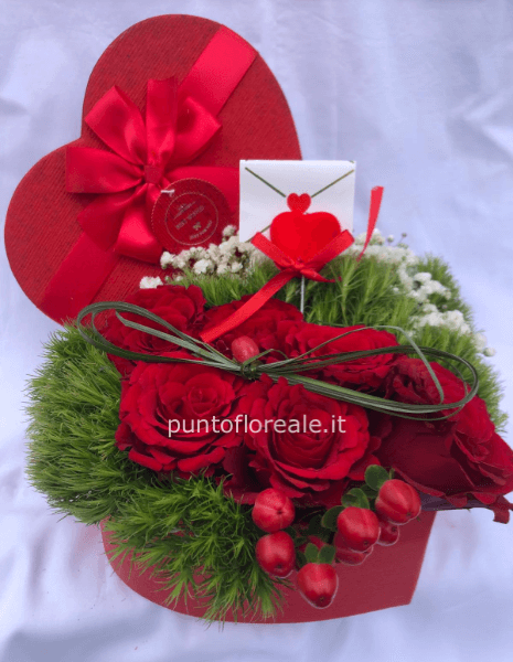 Cestino rose e cuore