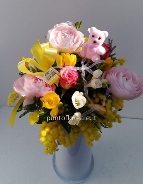 Super composizione mix con mimosa.